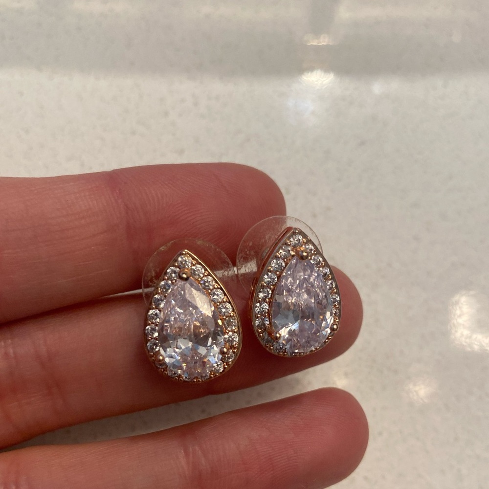 Rose Gold Teardrop Earring